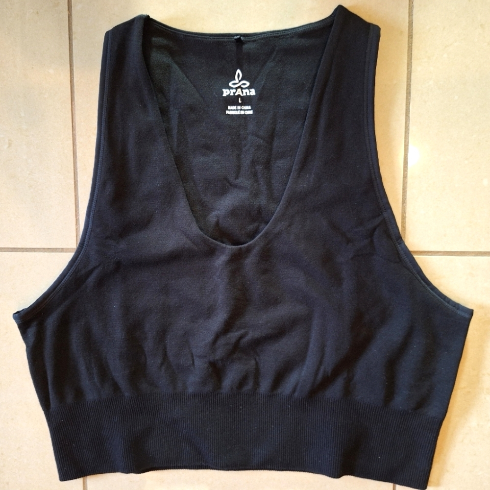 Prana Sopra black fitted sleeveless seamless scoopneck crop top - size large